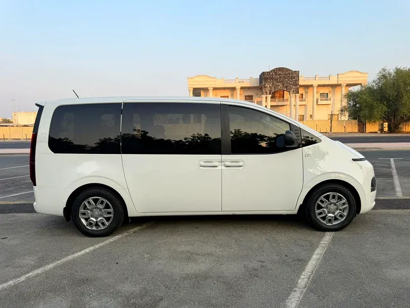 هيونداي ستاريا 2022